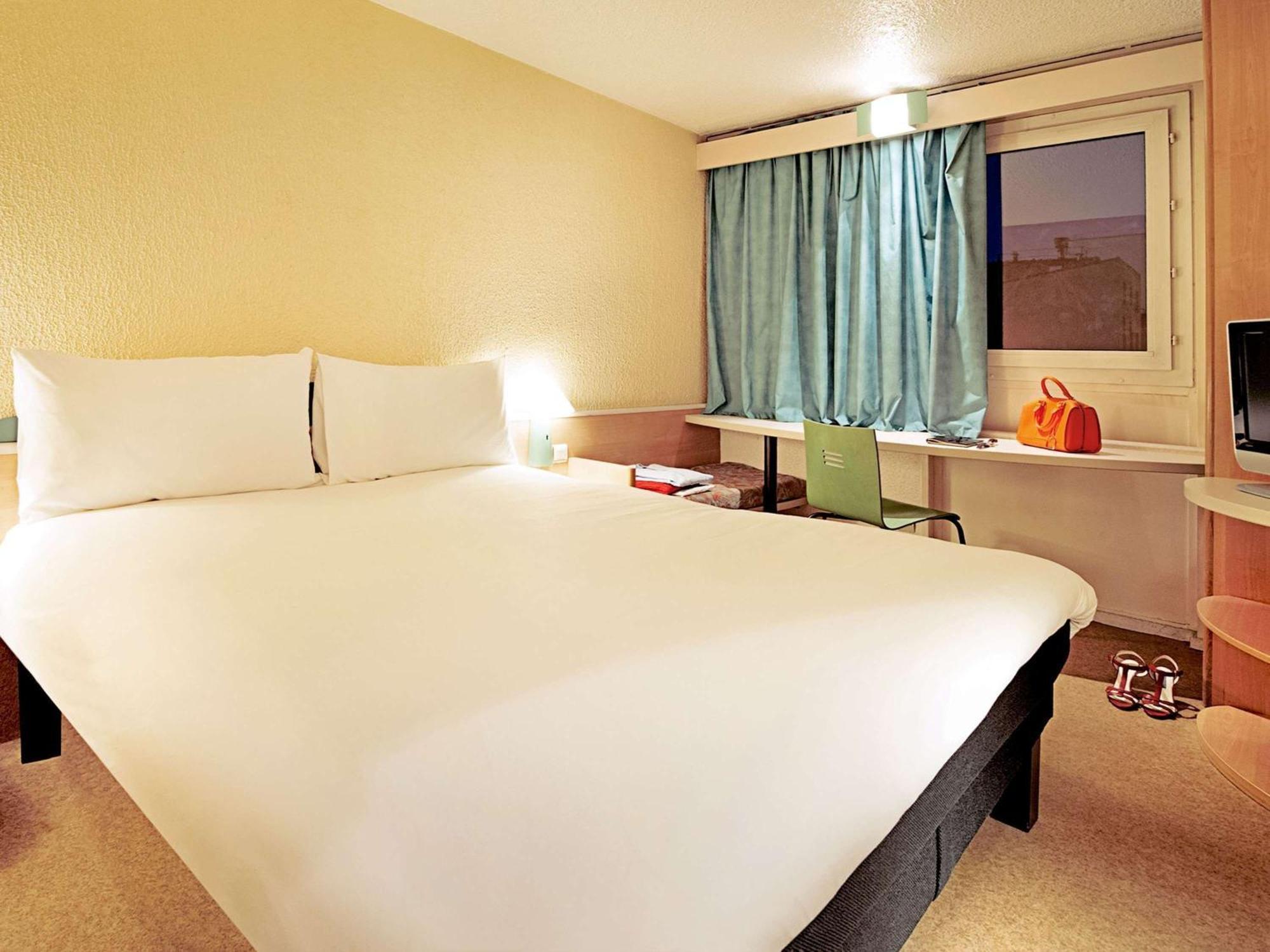 Ibis Carlisle Centre Hotel 2*